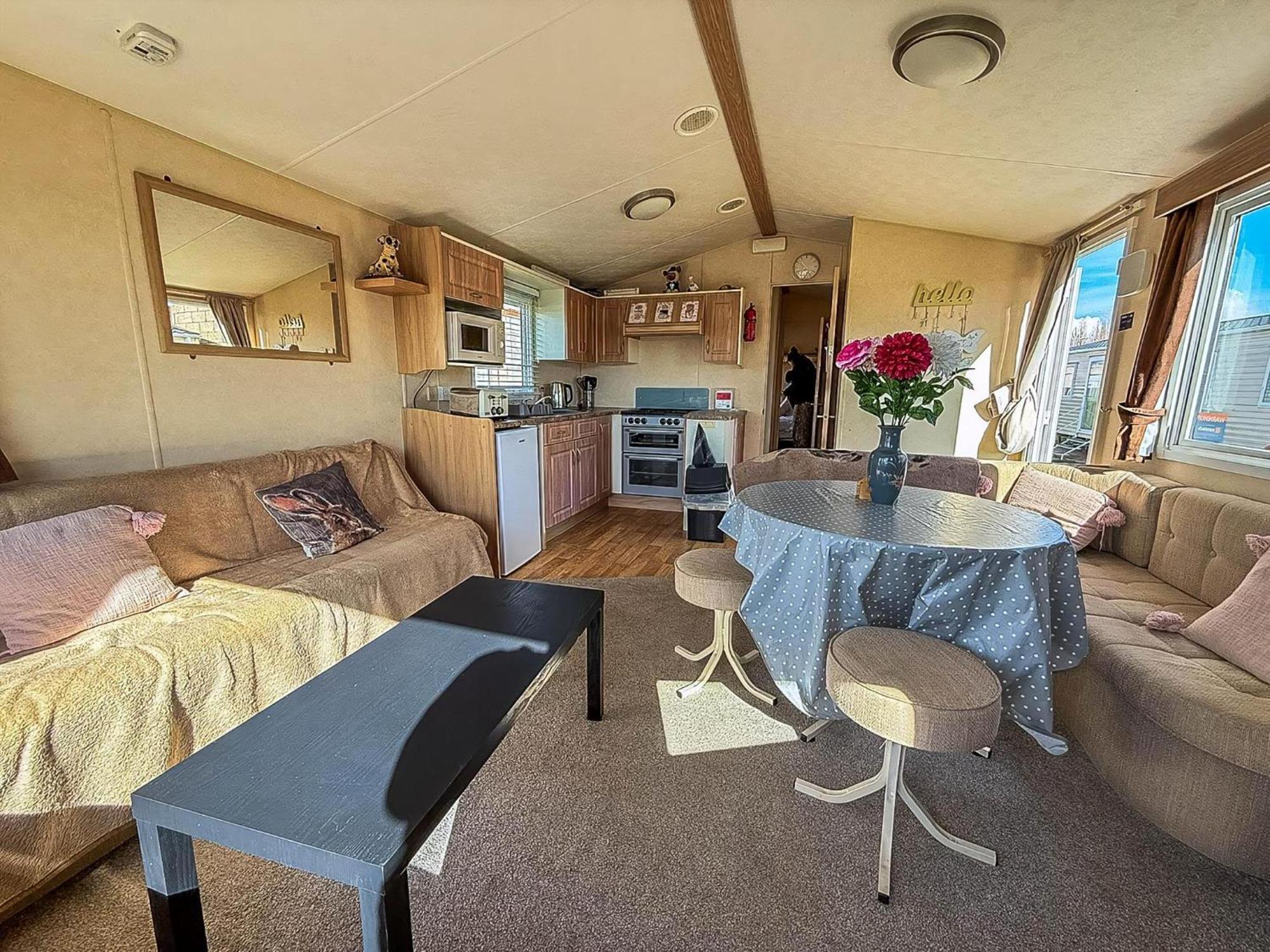 Lovely 6 Berth Caravan At Naze Marine Holiday Park In Essex Ref 17003C Walton-on-the-Naze Exterior photo
